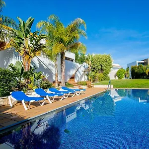 https://pine-tree-apartments-sesmarias.hotelaalgarve.com